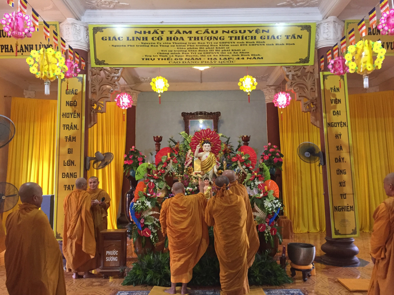 Tịnh xá Ngọc Duyên tổ chức Đại Lễ Phật Đản và Lễ Tưởng Niệm bách nhựt cố Hòa thượng Thích Giác Tần