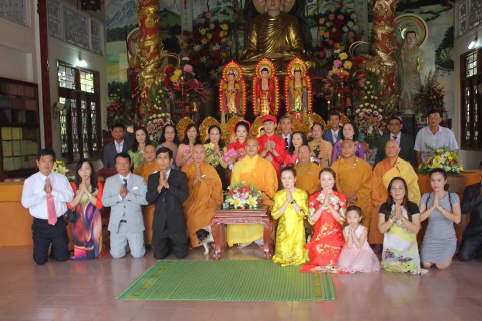 Tổ đình Thiên Đức tổ chức lễ Hằng Thuận cho hai đôi Phật tử trẻ