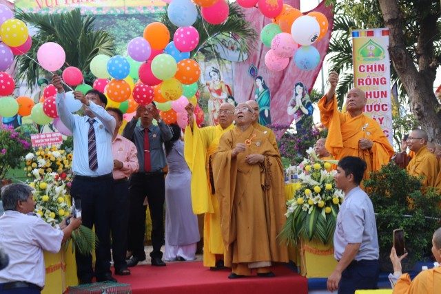 Tuy Phước: Ban Trị sự GHPGVN huyện Tuy Phước trang nghiêm tổ chức Đại lễ Phật đản PL.2566.