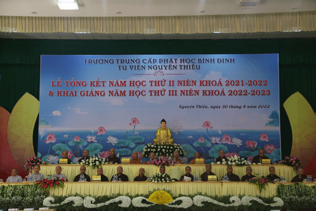 Trường Trung Cấp Phật học tỉnh Bình Định tổ chức tổng kết năm 2 và khai giảng năm 3 khoá 9